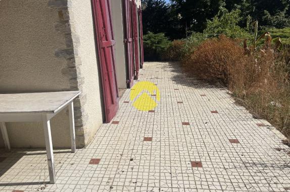 Maison 260m².7ch.Sous-sol.sur2400m²