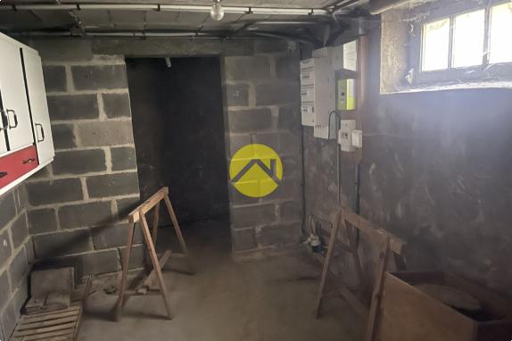 Maison 260m².7ch.Sous-sol.sur2400m²