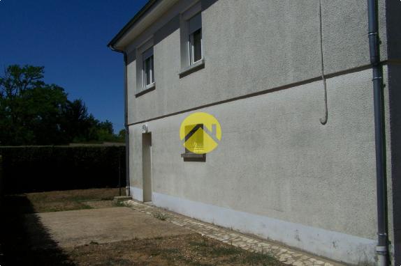 MAISON INDEPENDANTE TRES BON ETAT 
