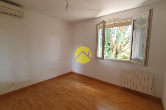 FAMILIALE, LUMINEUSE AVEC STUDIO 