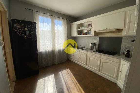 GRANDE MAISON PROCHE DE TOUT