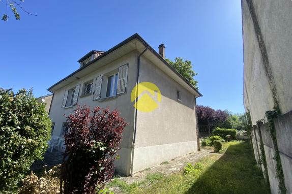 GRANDE MAISON PROCHE DE TOUT