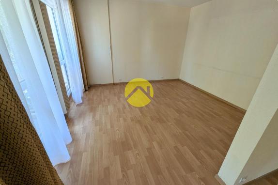 Apt T4. 87m².Garage.Parking.Cave