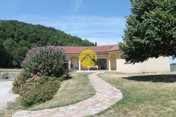 Maison / Pavillon Vic sur cere, 6 pièces à vendre