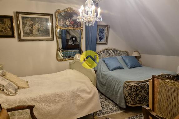 CHALEUREUSE MAISON  RENOVEE