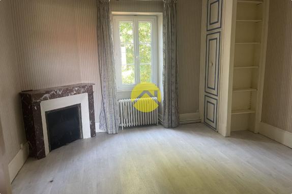MAISON DE MAITRE PLEINE DE CHARME