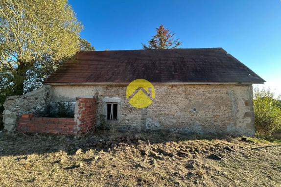 Maison dont grange attenante