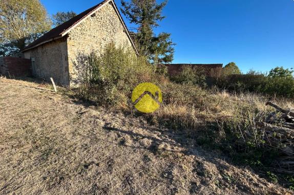 Maison dont grange attenante