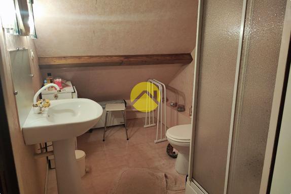 19683m² de terrain attenant...