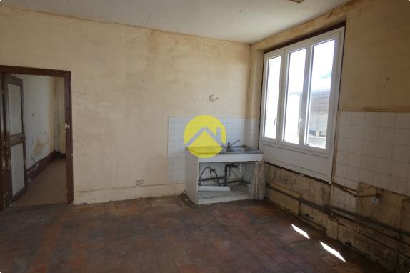 MAISON A RENOVER