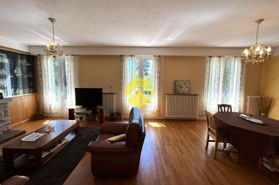 VILLA FAMILIALE