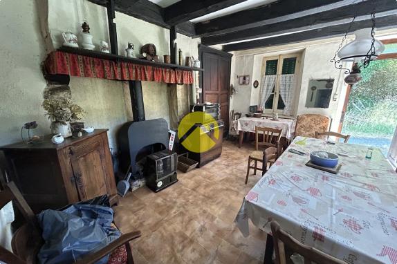 CHARMANTE MAISONNETTE CREUSOISE