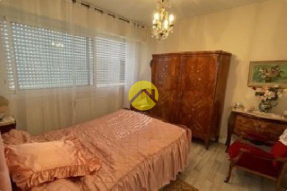 APPARTEMENT AVEC BALCON