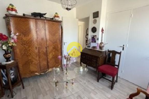 APPARTEMENT AVEC BALCON