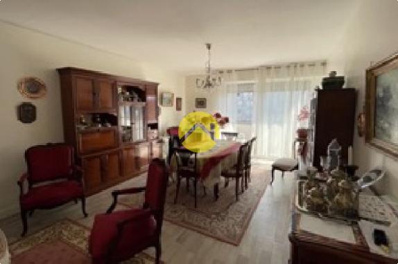 APPARTEMENT AVEC BALCON