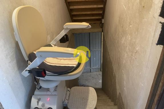 MAISON CLES EN MAIN