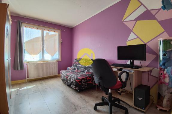 PAVILLON SUR SOUS-SOL T7 150 m² 