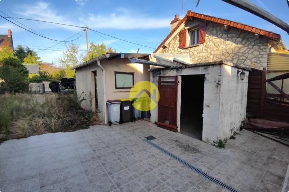 MAISON + STUDIO