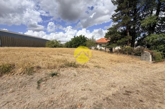 Terrain constructible 4190 m²