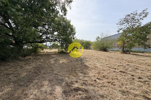 Terrain constructible 4190 m²