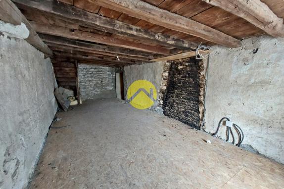 MAISON DE VILLAGE AVEC GARAGE