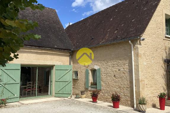 Belle maison en pierre