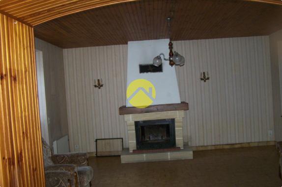 MAISON EN PIERRE sur 1400 m²