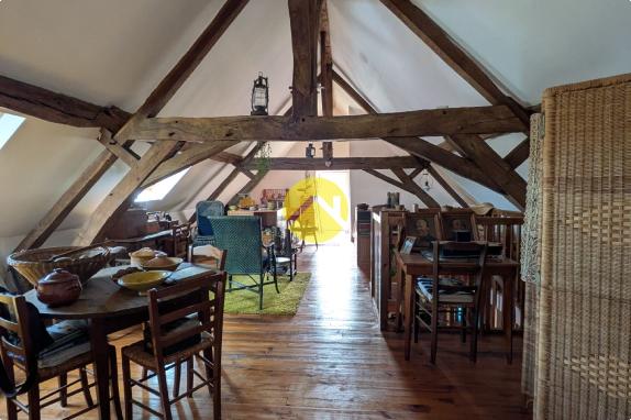 Maison 146 m² sur 13000 m² terrain