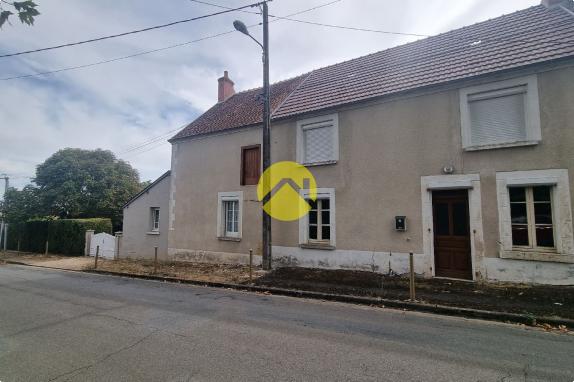 GROS POTENTIEL A RENOVER