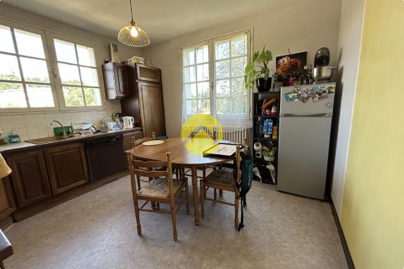 PAVILLON SUR SOUS-SOL AMENAGE