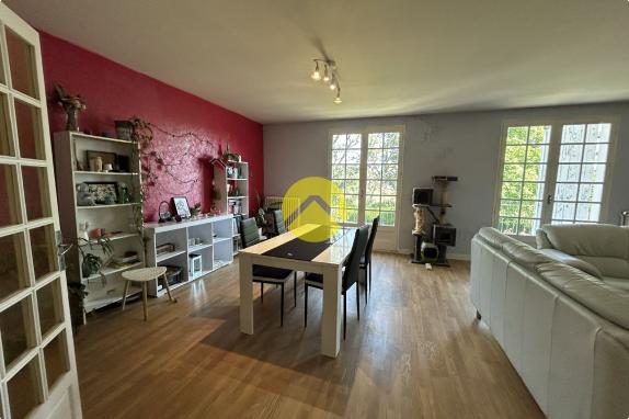 PAVILLON SUR SOUS-SOL AMENAGE