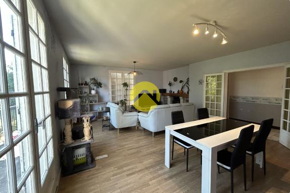 PAVILLON SUR SOUS-SOL AMENAGE