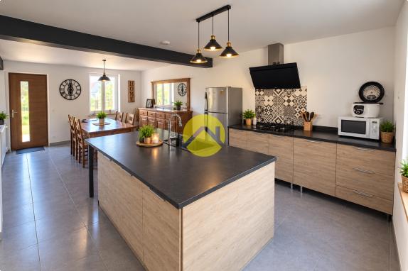 Maison individuelle et ses dépendan