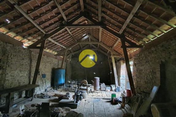 Grange à rénover – Beau projet 