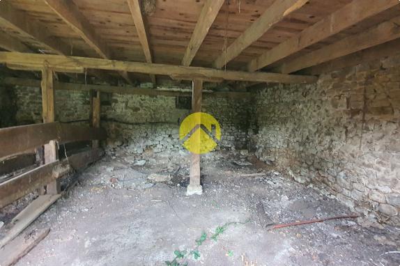 Grange à rénover – Beau projet 