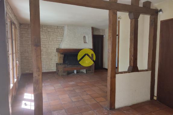 AU CALME, MAISON DE PLAIN PIED
