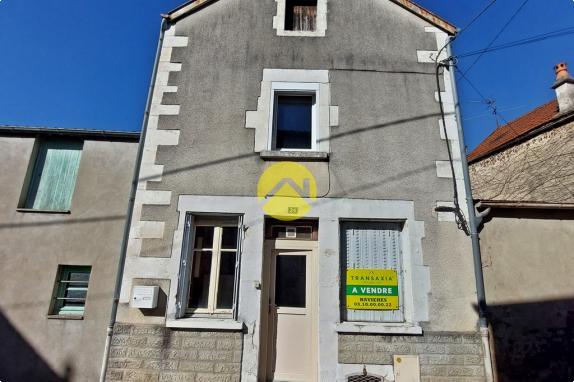 MAISON DE VILLAGE AVEC JARDIN