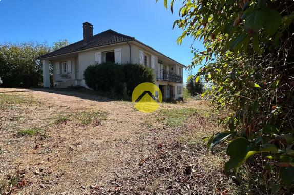 Maison / Pavillon Montmarault, 8 pièces à vendre