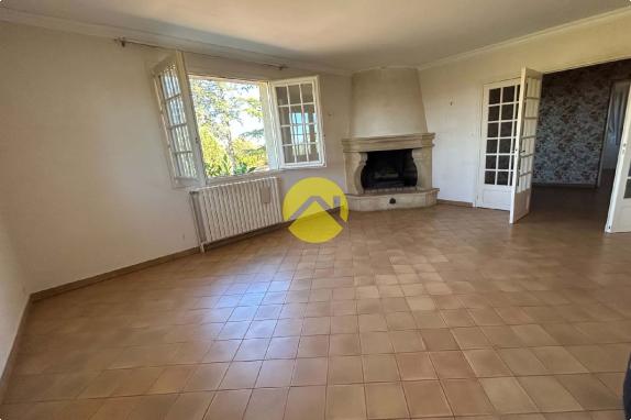Maison sur sous sol + terrain 