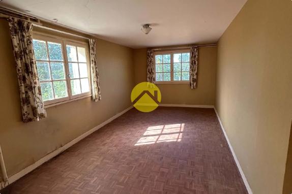 Maison sur sous sol + terrain 