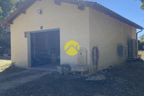 Joli plain-pied dans un village