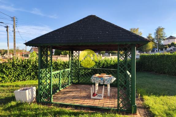 PROCHE CENTRE 3CH TERRAIN 1500M²