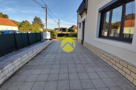 PROCHE CENTRE 3CH TERRAIN 1500M²
