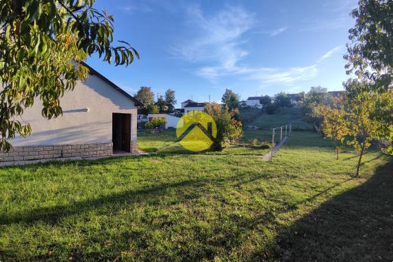 PROCHE CENTRE 3CH TERRAIN 1500M²