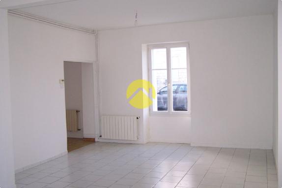 MAISON DE VILLAGE RENOVEE
