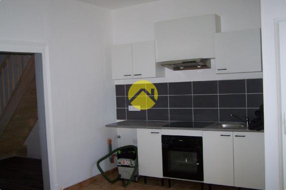 MAISON DE VILLAGE RENOVEE