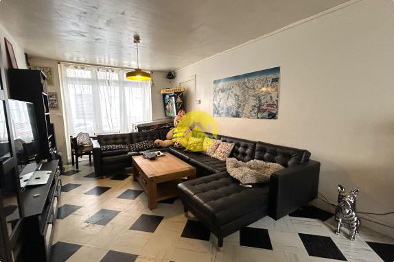 MAISON DE BOURG SPACIEUSE