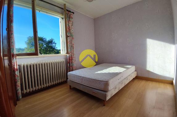 PAVILLON 69 M² SUR SOUS-SOL