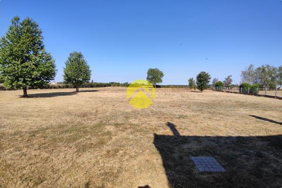 UNE VIE A LA CAMPAGNE