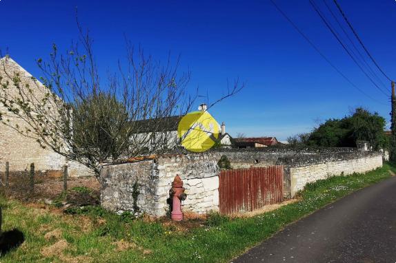 ENSEMBLE EN PIERRE A RENOVER